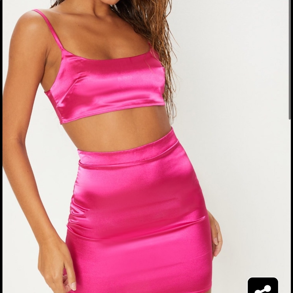 TWO PIECE HOT PINK SATIN SET💗